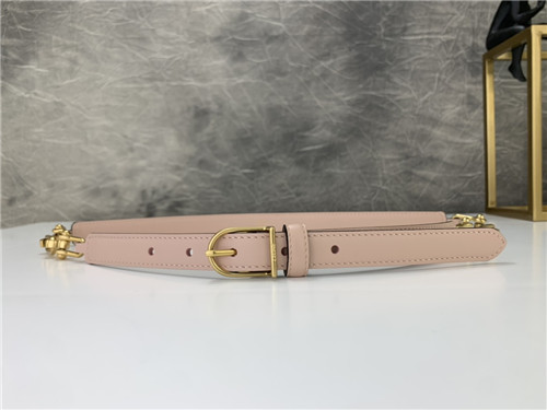Women’s Celine belt