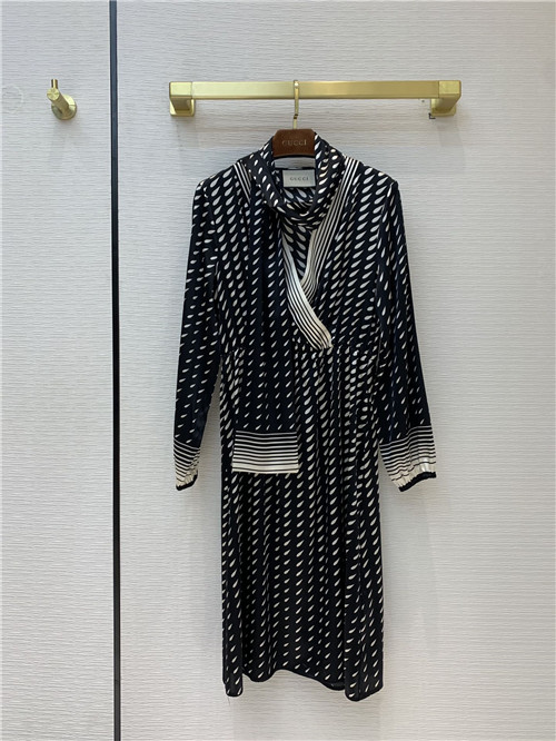 gucci silk dress