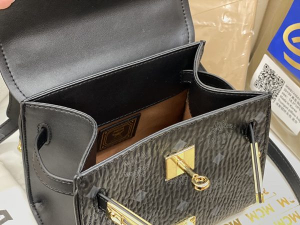 ??? ????? Kelly Crossbody Bag Black - Image 7