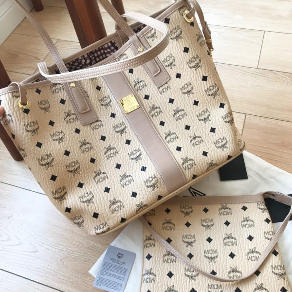 Mcm Mother and Child Shoulder Bag Visetos Liz Icecream