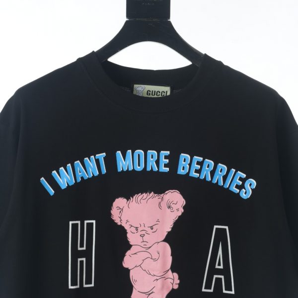 GUCCI joint HA angry bear print short-sleeved T-shirt - Image 3