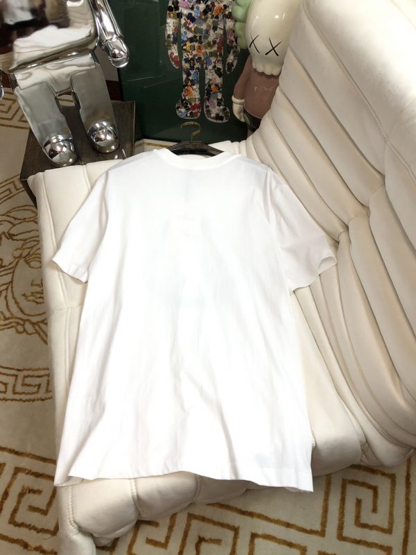 Moncler Mengkou Men and women with the same style couples spring and summer latest counters with the same style, trendy brand logo casual short-sleeved T-shirt - Image 6