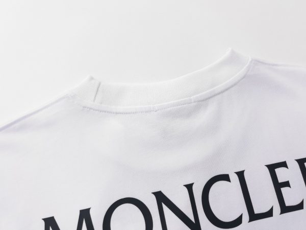 MONCLER~Mongolia new season digital printing short-sleeved T-shirt - Image 5