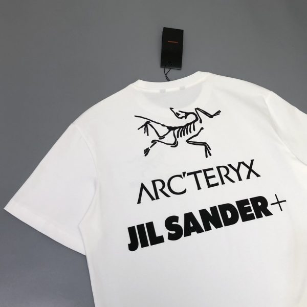Arcteryx joint limited-edition T-shirt, made of cotton 32-count double-ply yarn, with logo letters on the chest - Image 8