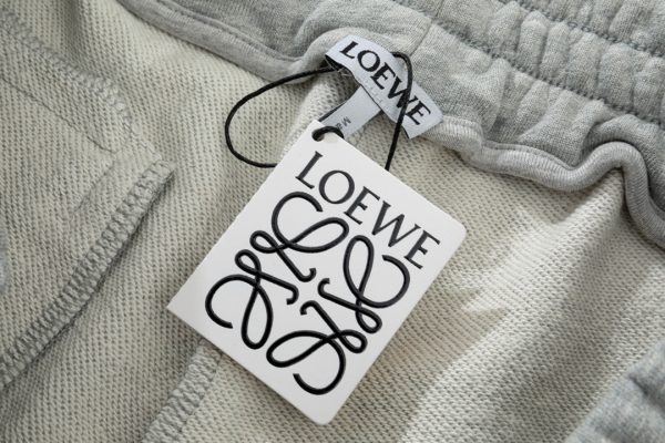 LOEWE graffiti embroidery letters embroidered five-point pants, cotton sweater fabric - Image 4