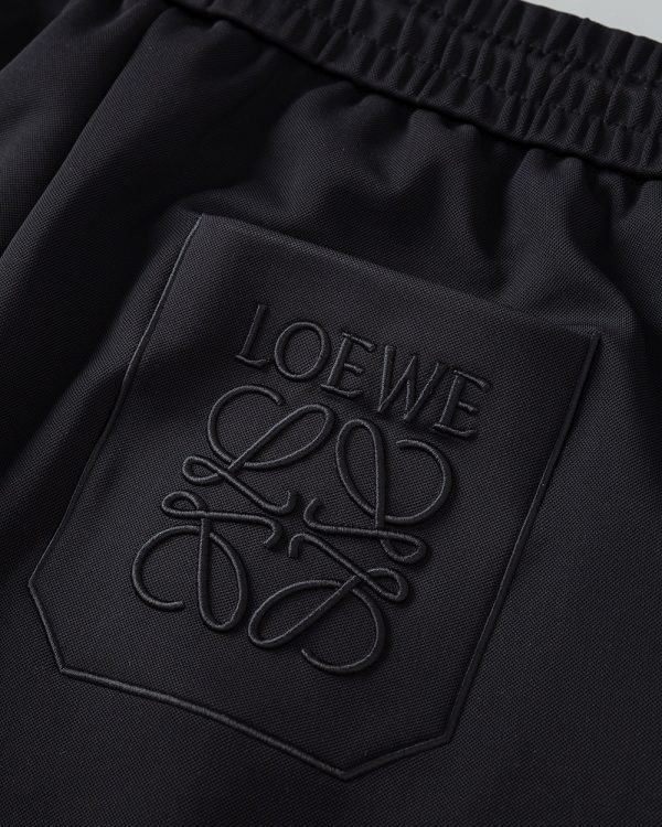 LOEWE's 2023 new model is on the market, hot style ???shorts, high-end custom-made, comfortable upper body, and the real effect is very good ? - Image 8