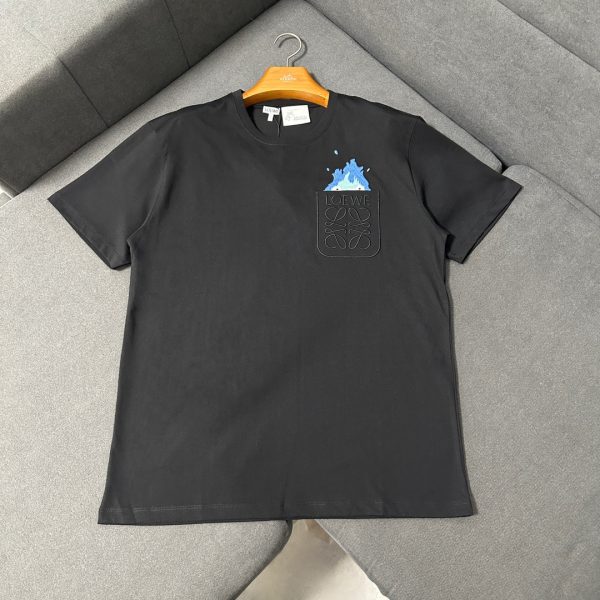 LOEWE / 2023 spring and summer new Calcifer flame moving castle embroidery letters short-sleeved T-shirt men and women loose half-sleeved shirt