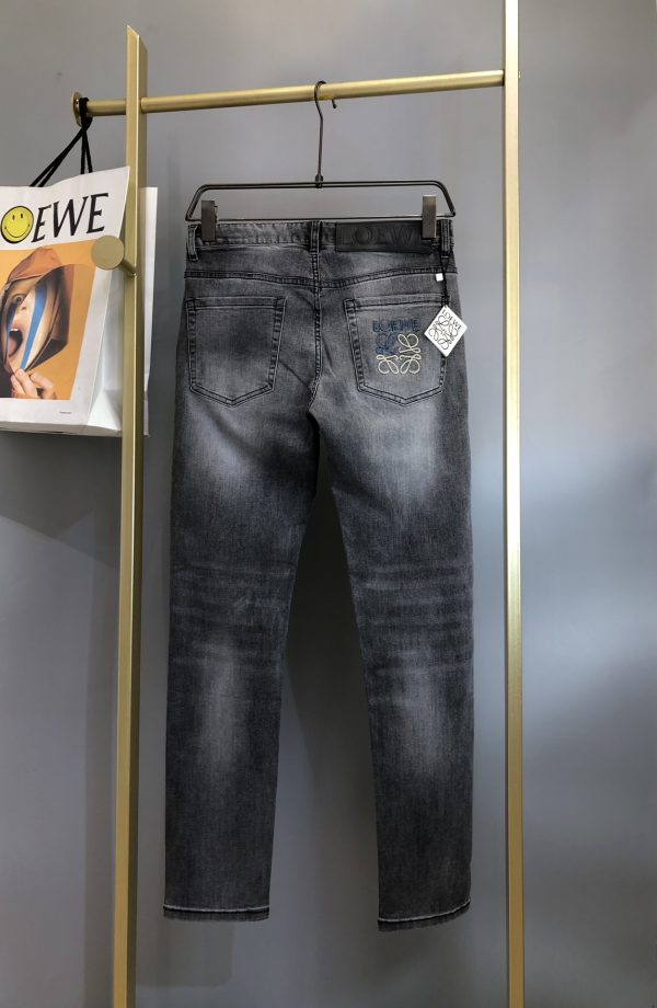 Loewe 2023 new men's casual jeans, heavy industrial washing, is also the most test fabric and washing process - Image 3