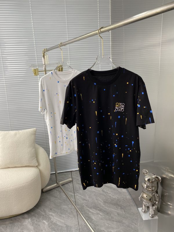 LOEWE 2023 official website spring and summer latest fashion round neck short-sleeved T-shirt - Image 4