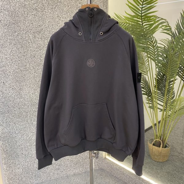 STONE ISLAND Stone Island: Embroidered Hooded Pullover Sweatshirt Oversized silhouette cut for overall comfort and fashion