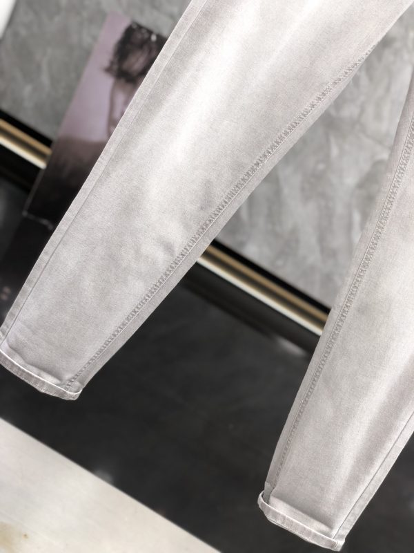 Dior Exclusive Backdrops! high quality! Non-market currency! 2023 spring and summer new hot style jeans, imported custom fabrics, classic fit, classic jeans color - Image 18