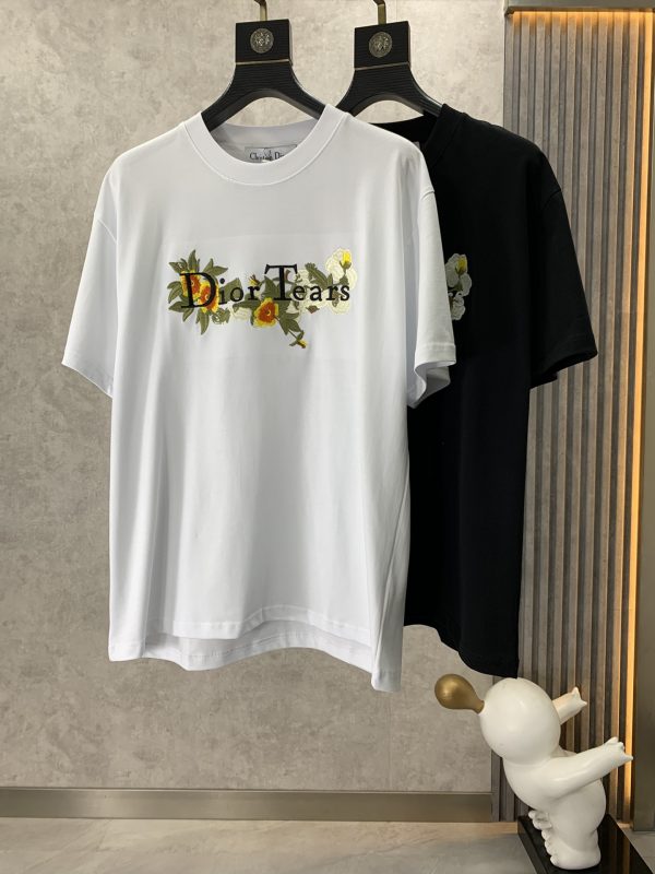 Dior 2023SS letter logo loose version short-sleeved T-shirt, simple and elegant has always been the main brand, fashionable and versatile