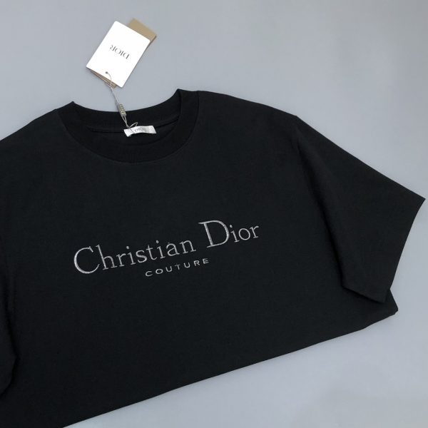Dior 2023SS Short-sleeved T-shirt with metallic letter logo embroidery on the chest, the body is made of cotton knitted fabric, soft and comfortable to the touch - Image 7