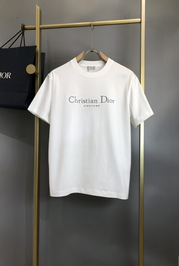 Dior 2023SS Short-sleeved T-shirt with metallic letter logo embroidery on the chest, the body is made of cotton knitted fabric, soft and comfortable to the touch - Image 10
