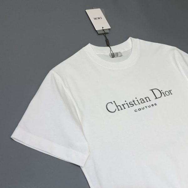 Dior 2023SS Short-sleeved T-shirt with metallic letter logo embroidery on the chest, the body is made of cotton knitted fabric, soft and comfortable to the touch - Image 14