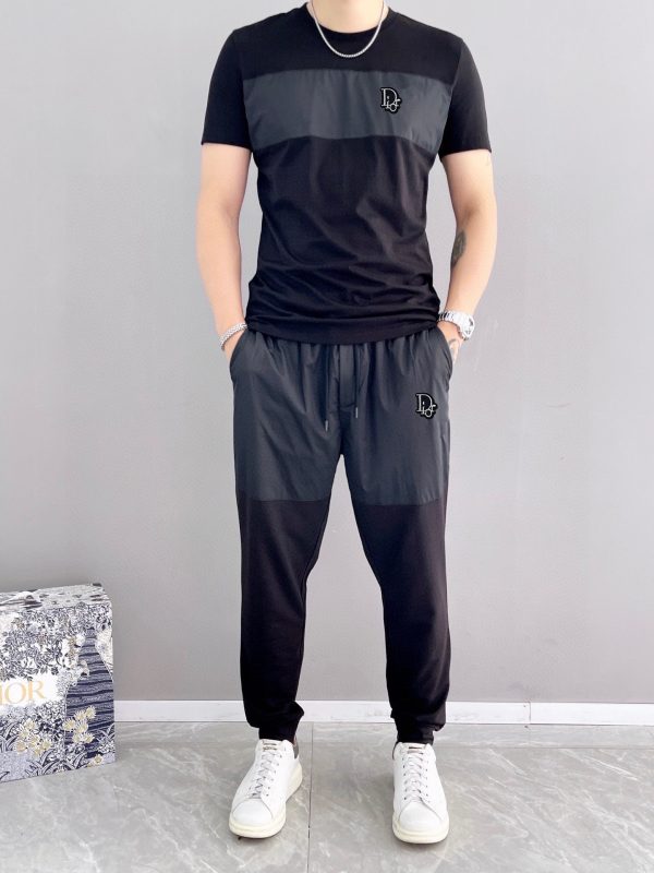 [DIOR] 2023 official website with the same style. World-renowned luxury brand. Summer men's short-sleeved suit, high quality