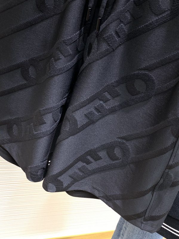 A set of FENDI, the latest summer product of 2023, is available at counters at the same time, the original order is ruthless, casual and fashionable round neck short-sleeved suit - Image 14
