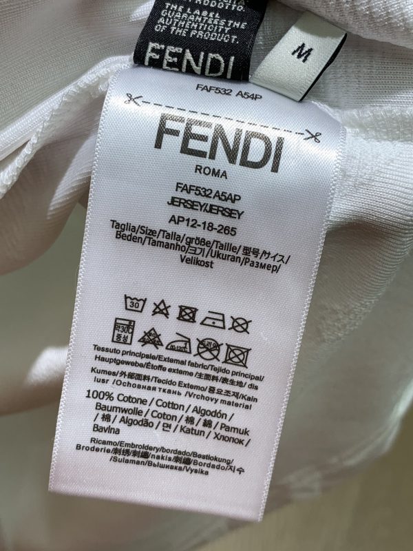 A set of FENDI, the latest summer product of 2023, is available at counters at the same time, original order, casual and fashionable round neck short-sleeved suit, imported - Image 8