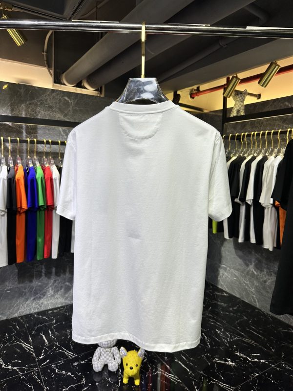 Fendi23ss counter with the same round neck short-sleeved T-shirt custom fabric The fabric is made of original elastic suede skin-friendly fabric - Image 17