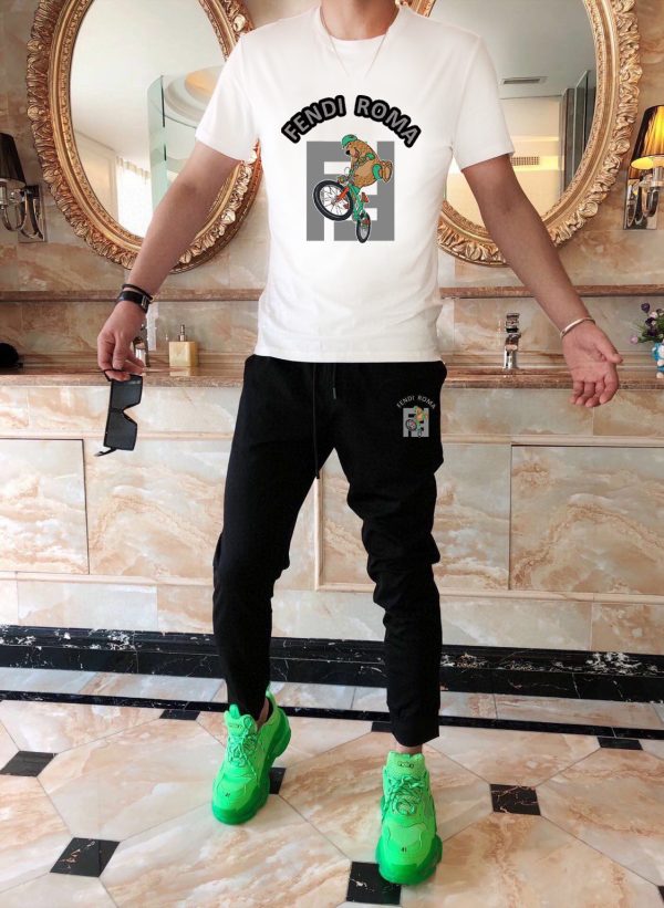 [FENDI] (Fat Gospel) 2023 official website with the same style. World famous luxury brand. Summer men