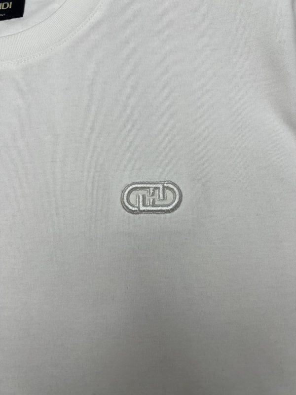 Fendi-ss double F three-dimensional O'Lock embroidery cotton short-sleeved T-shirt, the same style as ZG, with Fendi O'Lock embroidery three-dimensional design on the chest - Image 12