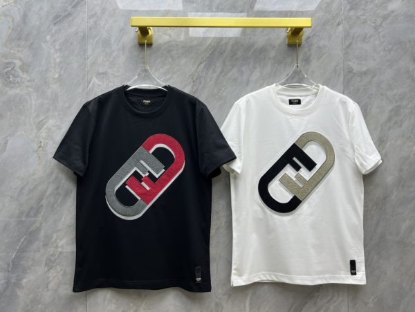 Big picture embroidered paper clip contrast double F round neck short-sleeved T-shirt, same style as ZG, with embroidery details and oversized 3D effect on the front in mixed tones Fendi - Image 9