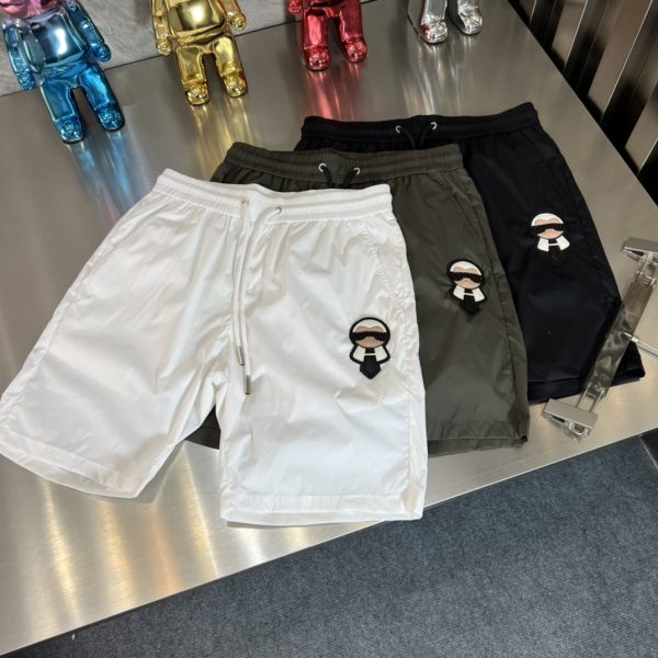 Fendi/ Spring/Summer New Products Three Standards Complete Casual Pants Shorts Good products don’t need too much introduction See details Counter size: M-3XL