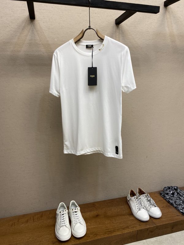 Fendi, 23/SS men's new classic logo logo short-sleeved T-shirt, the same style as ZG, can be called a versatile item - Image 18
