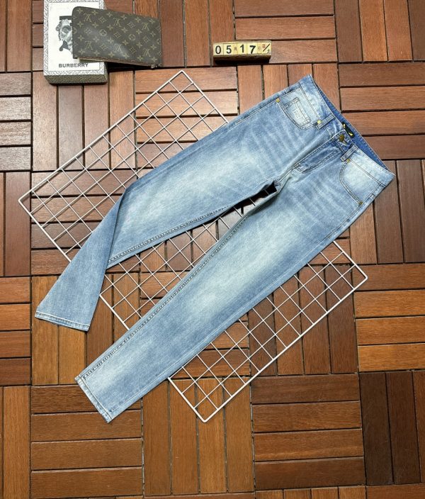 Fendi ?1963.00 spring and summer new products are available at the counter, the best jeans in the physical store? the original counter - Image 8