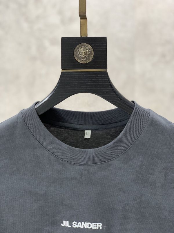 JIL Sander 2023 summer new drop-shoulder profile short-sleeved T-shirt, jacquard logo on the chassis, imported machine blessing, embroidery is exquisite and three-dimensional - Image 7