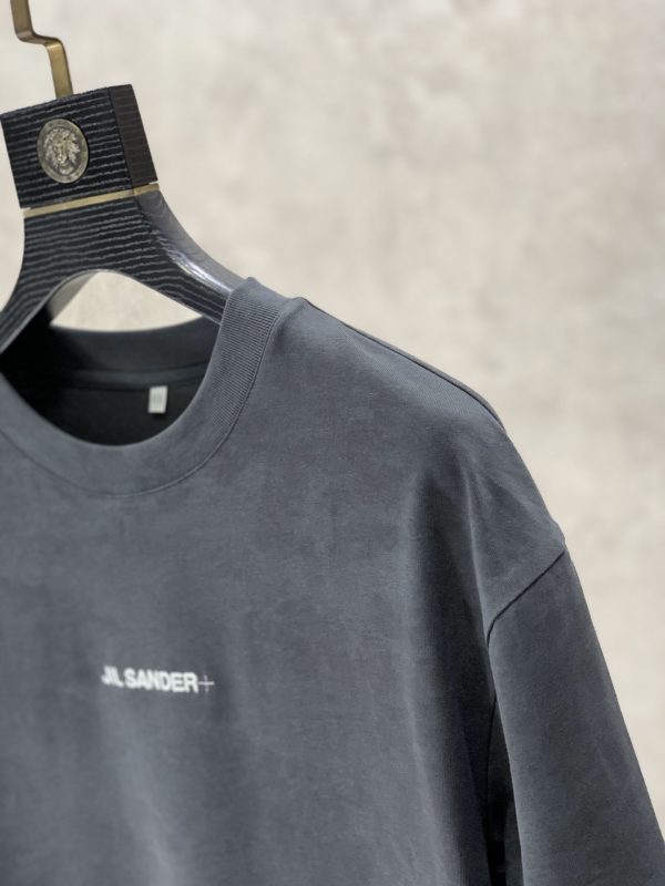 JIL Sander 2023 summer new drop-shoulder profile short-sleeved T-shirt, jacquard logo on the chassis, imported machine blessing, embroidery is exquisite and three-dimensional - Image 6