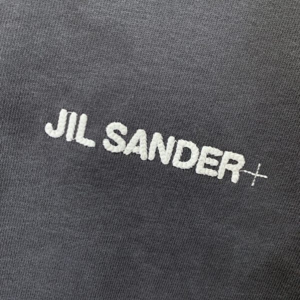 JIL Sander 2023 summer new drop-shoulder profile short-sleeved T-shirt, jacquard logo on the chassis, imported machine blessing, embroidery is exquisite and three-dimensional - Image 5