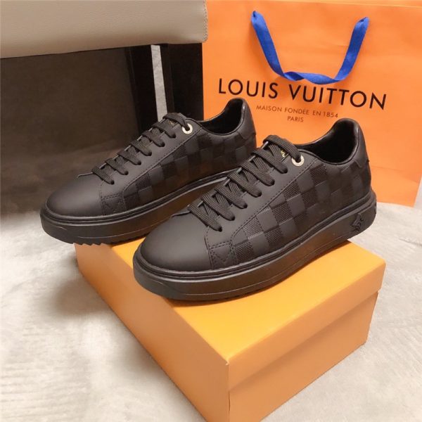 Loui Vuitton Mens LV sneakers