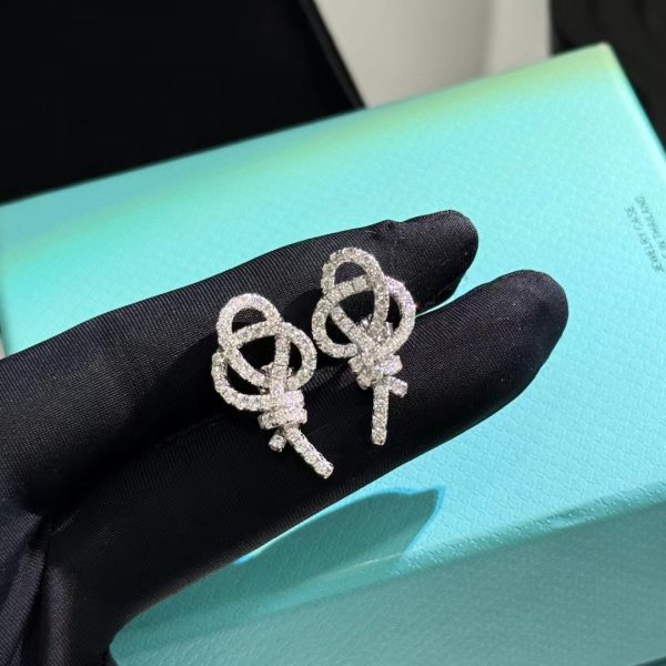 Tiffany's popular knot key stud earrings - Image 5