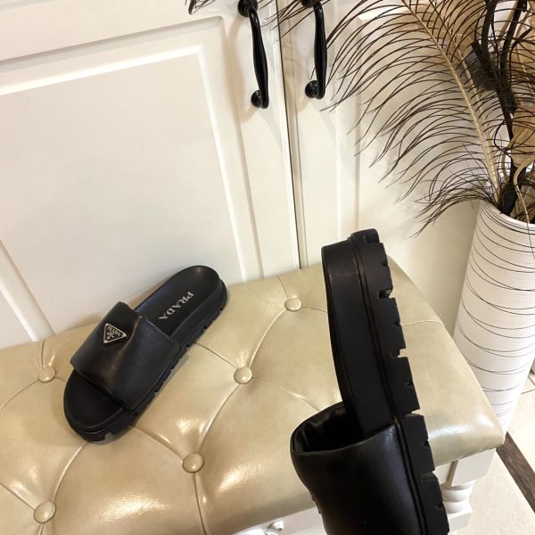 Prada’s new slippers in sheepskin black - Image 7