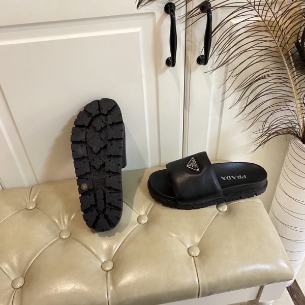 Prada’s new slippers in sheepskin black - Image 8